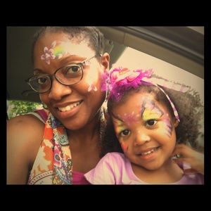 Meet your Posher, Chariese